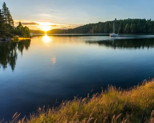 Free Serene Sunset Reflection stock image to download Serene Sunset Reflection FREE Stock Photo, sunset, lake, tranquility picture